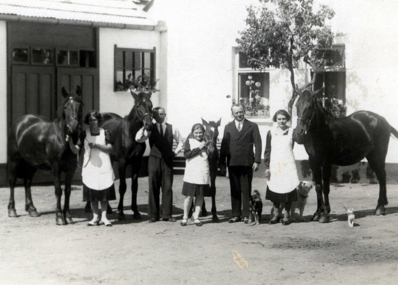 15c. Obyvatelé Masákova mlýna (foto: z archivu Milana Bezděka)